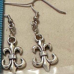 2/$15 Homemade – NWOT – stainless steel hook earrings with Fleur-de-Lis charms